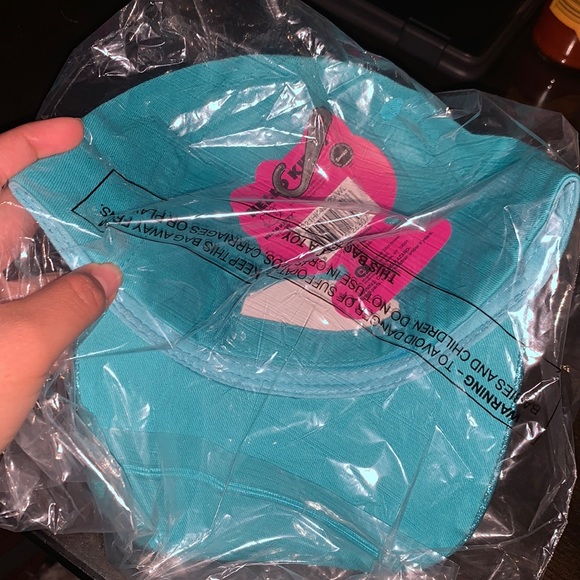 Blue Hello Kitty Hat - Picture 2 of 4